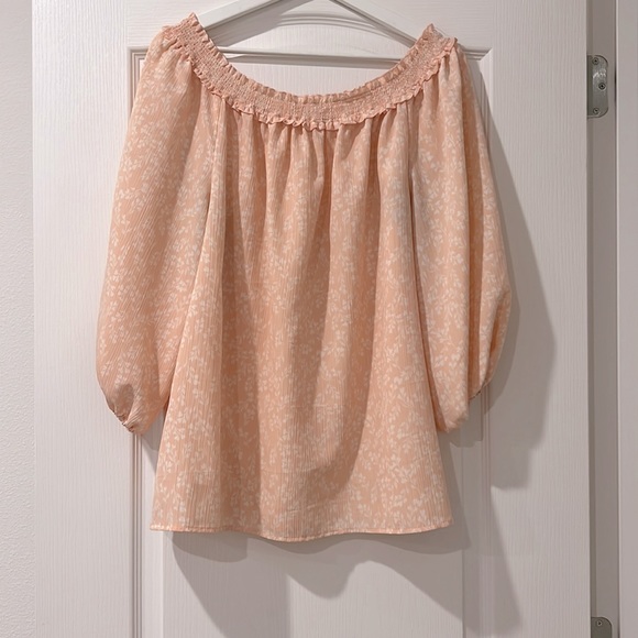 Lauren Conrad light pink floral peasant blouse. Size L. - Picture 2 of 3